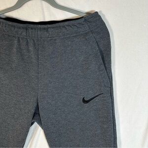 •SOLD• Nike sweatpant joggers